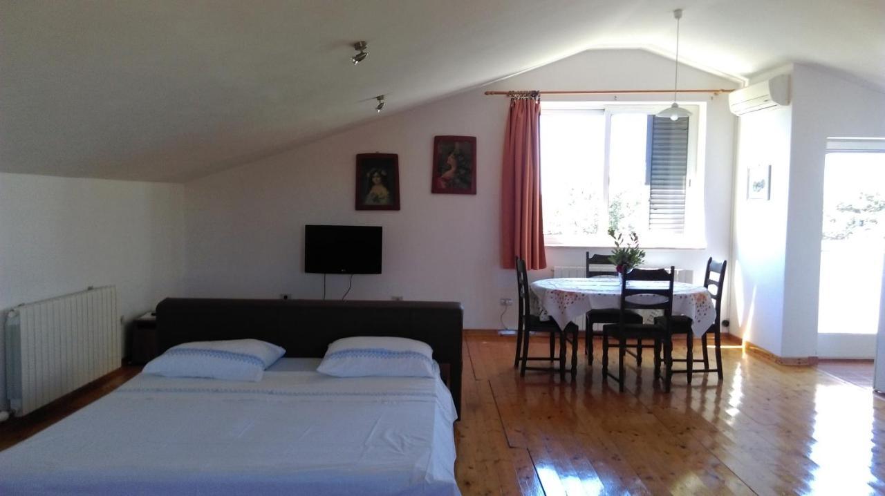 Apartment Elinor 2 Rovinj Exterior foto