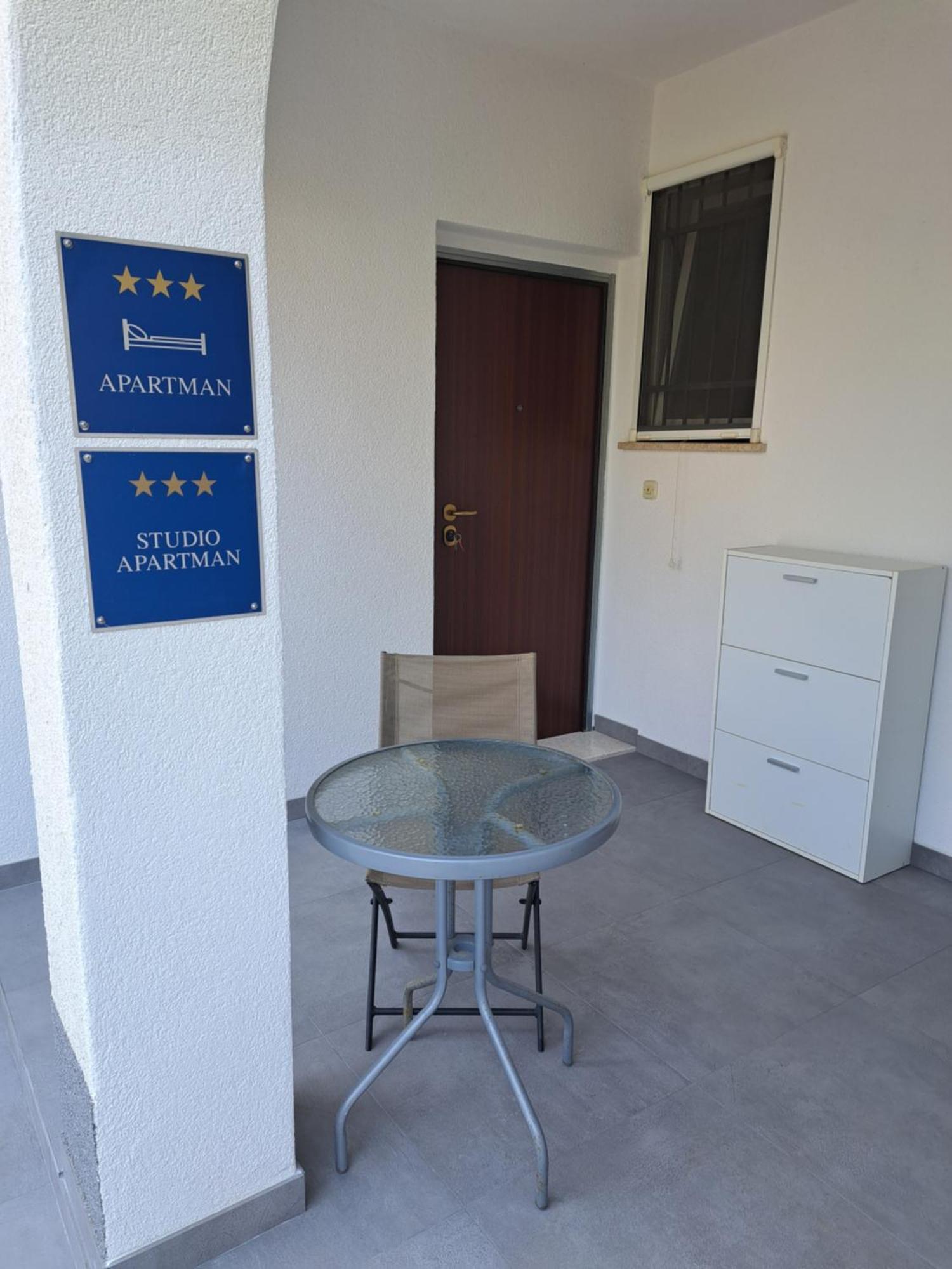 Apartment Elinor 2 Rovinj Exterior foto